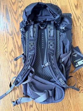 OSPREY Sportlite 30 Black Hiking Backpack with Padded Suspension, NWT
